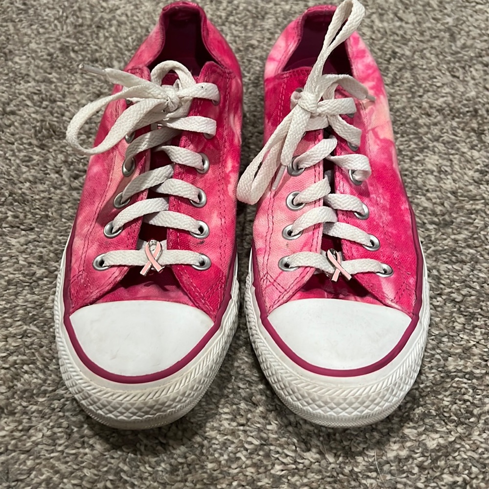 Converse chuck taylor pink tie dye low top sneakers